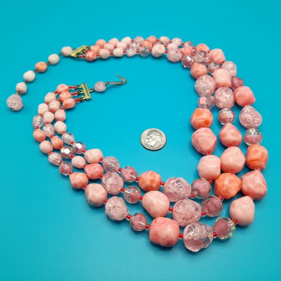 Vintage Western Germany Pink Bead Necklace, Red Seed Beads, Lucite Beads - Picture 9 of 10